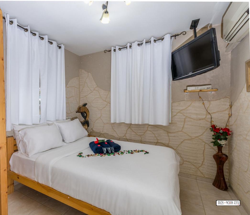 Villa Moon Light Yavneʼel Esterno foto